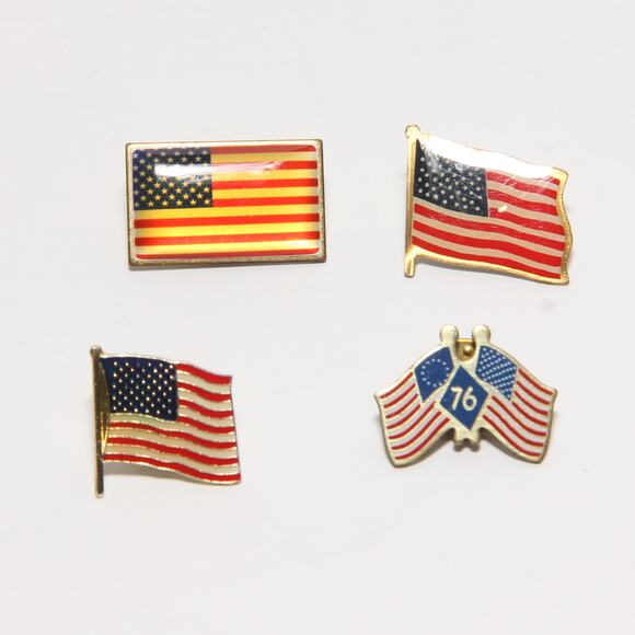 Vintage US Flag Pin Lot of 4 - Picture 1 of 3